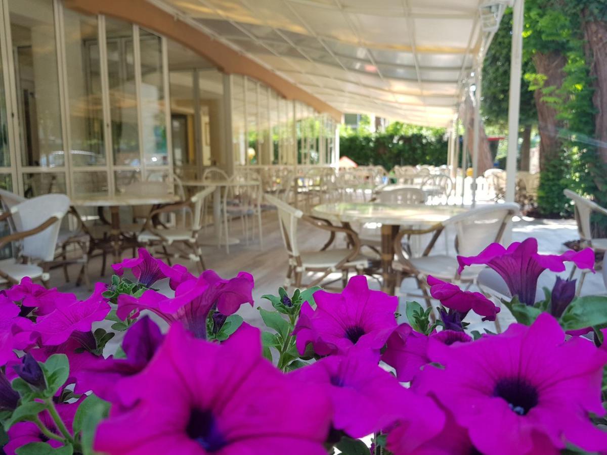 Hotel Gioiosa Cesenatico Exterior foto